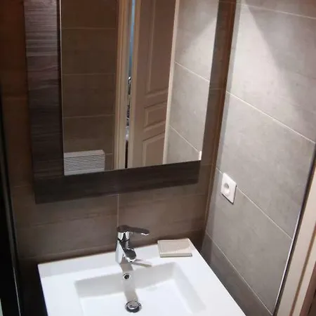 Apartment Au Coeur De Port - T2 30 M² - A Pied *
